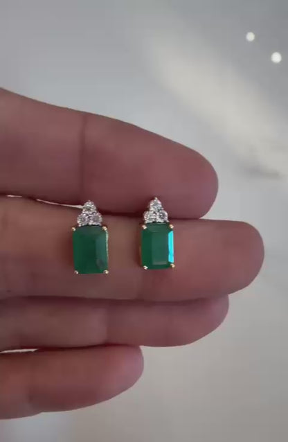Special Emerald Studs